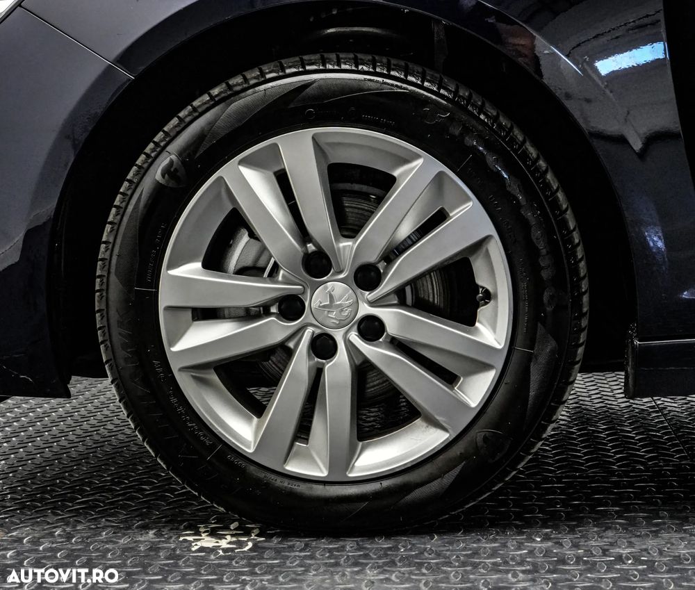 Peugeot 308 SW 1.5 BlueHDi FAP STT EAT8 Allure - 23