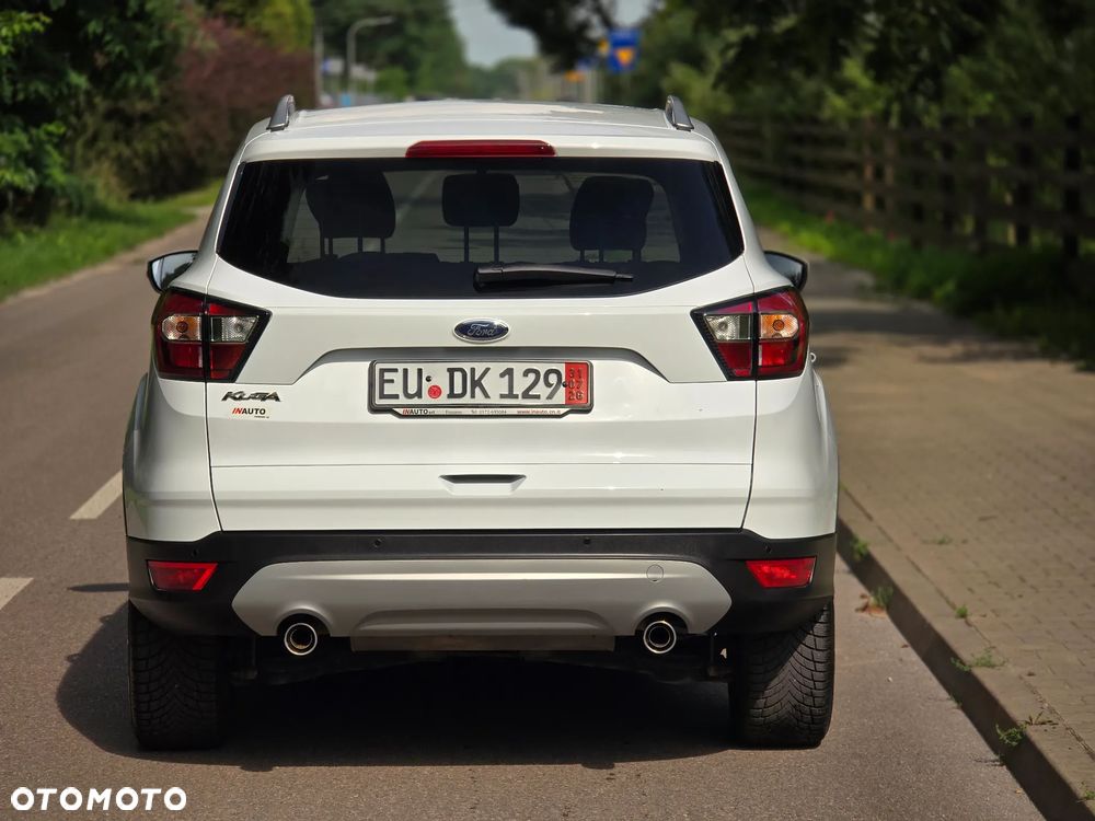 Ford Kuga 2.0 TDCi 4x4 Titanium - 16