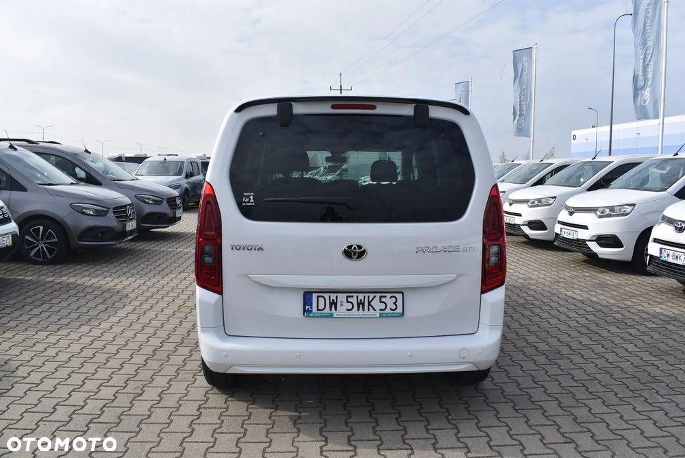 Toyota Proace City Verso 1.5 D-4D Business - 6