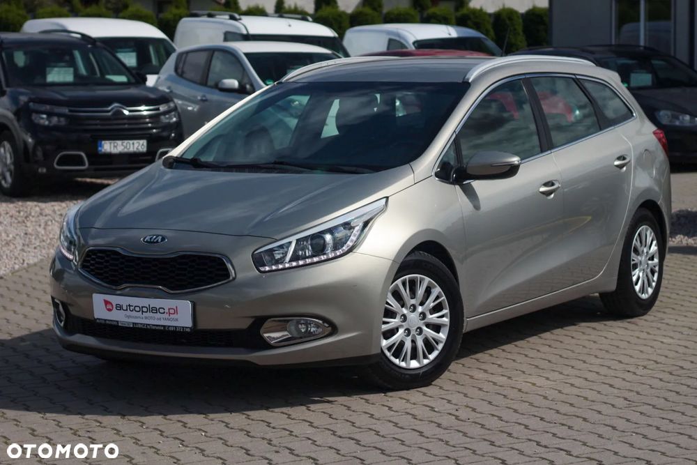 Kia Ceed 1.6 GDI Dream Team Edition - 2