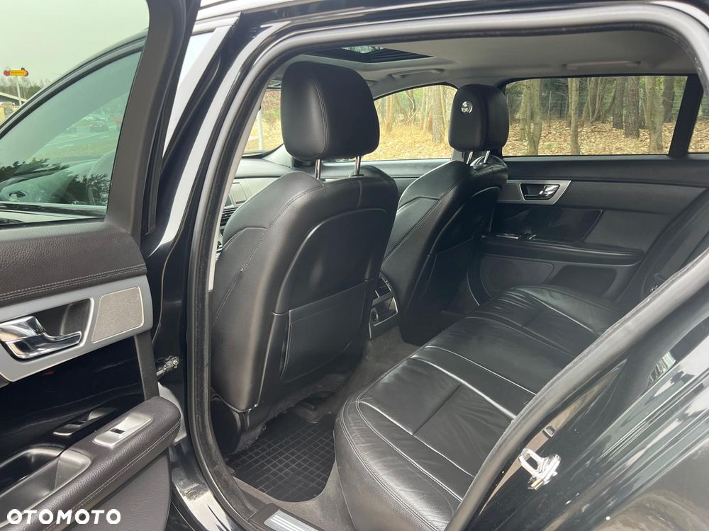 Jaguar XF 3.0 V6 D S - 3