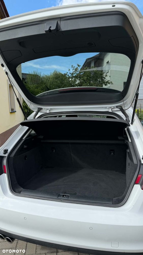 Audi A3 Sportback - 9