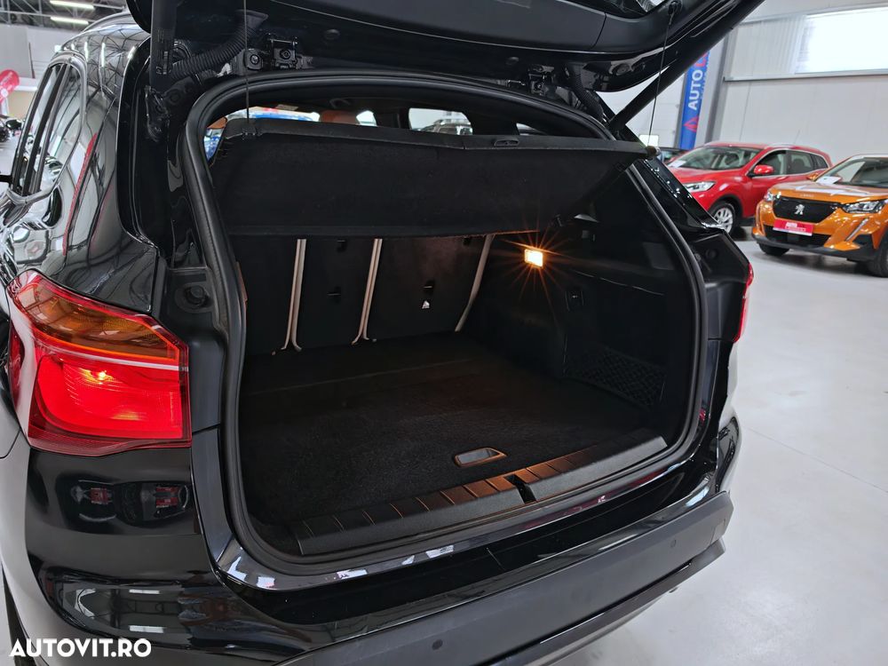 BMW X1 - 32