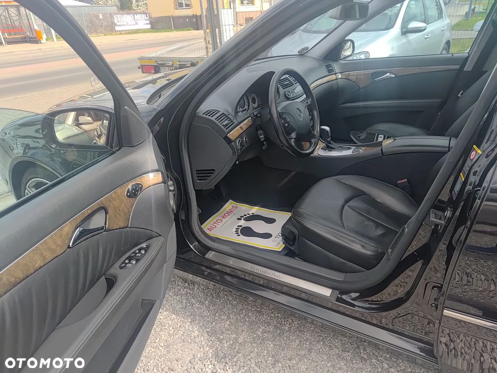 Mercedes-Benz Klasa E 500 Avantgarde Sport Edition - 15
