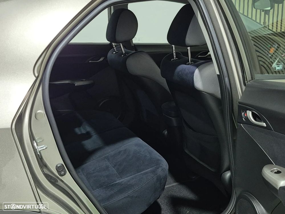 Honda Civic 1.4 Sport - 26