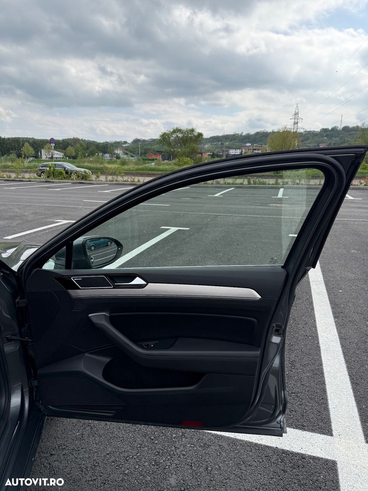 Volkswagen Passat 2.0 TDI 4Motion Highline - 19