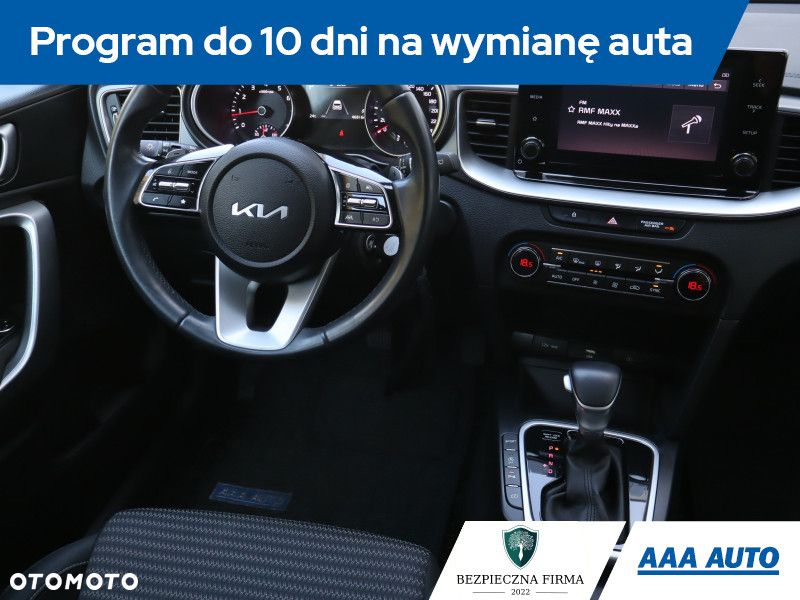 Kia Ceed - 8