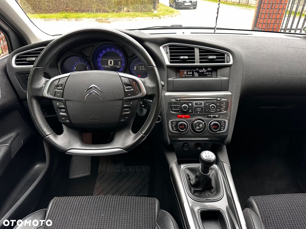 Citroën C4 VTi 120 Exclusive - 19