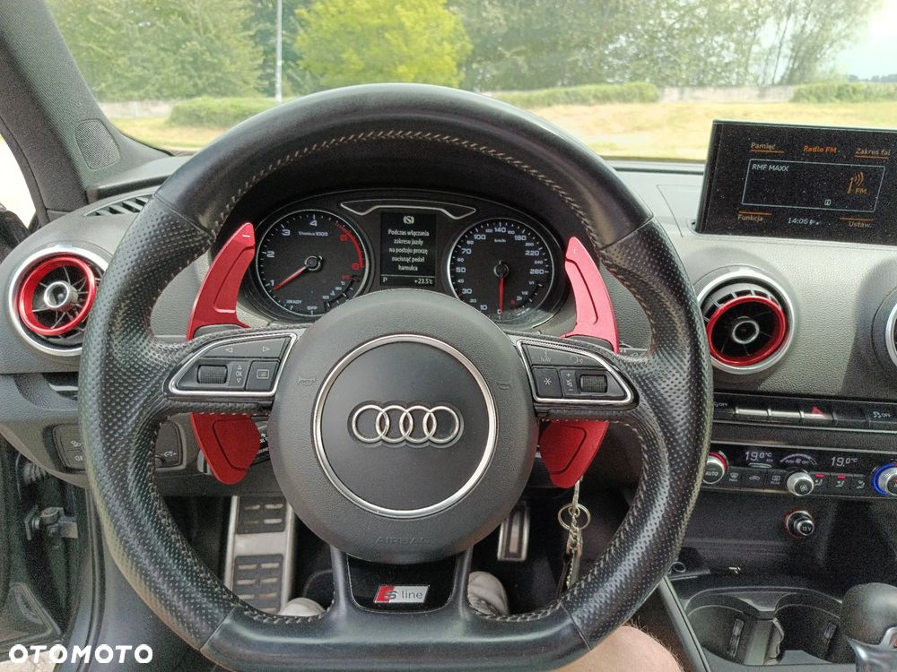 Audi A3 Sportback 2.0 TDI (clean diesel) quattro S tronic S line Sportpaket - 13