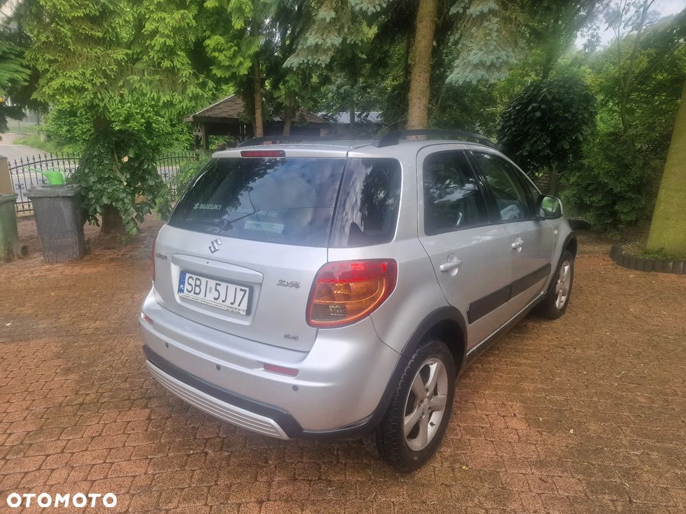 Suzuki SX4 1.6 GS / Premium 4WD - 18