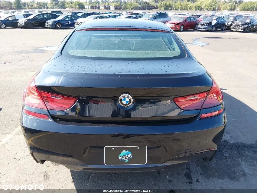 BMW Seria 6 650i - 11