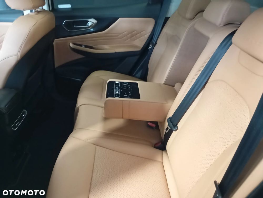 BAIC 7 1.5T Luxury DCT - 17