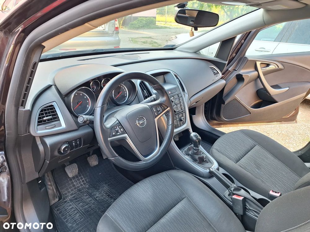 Opel Astra 1.6 Enjoy - 9