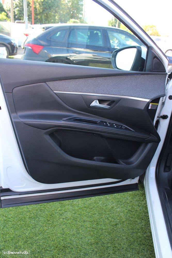 Peugeot 5008 1.6 BlueHDi Allure EAT6 - 14