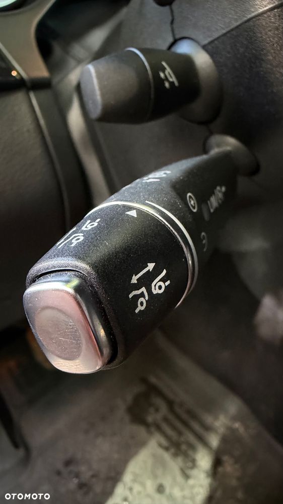 Mercedes-Benz GL 350 BlueTec 4-Matic - 31