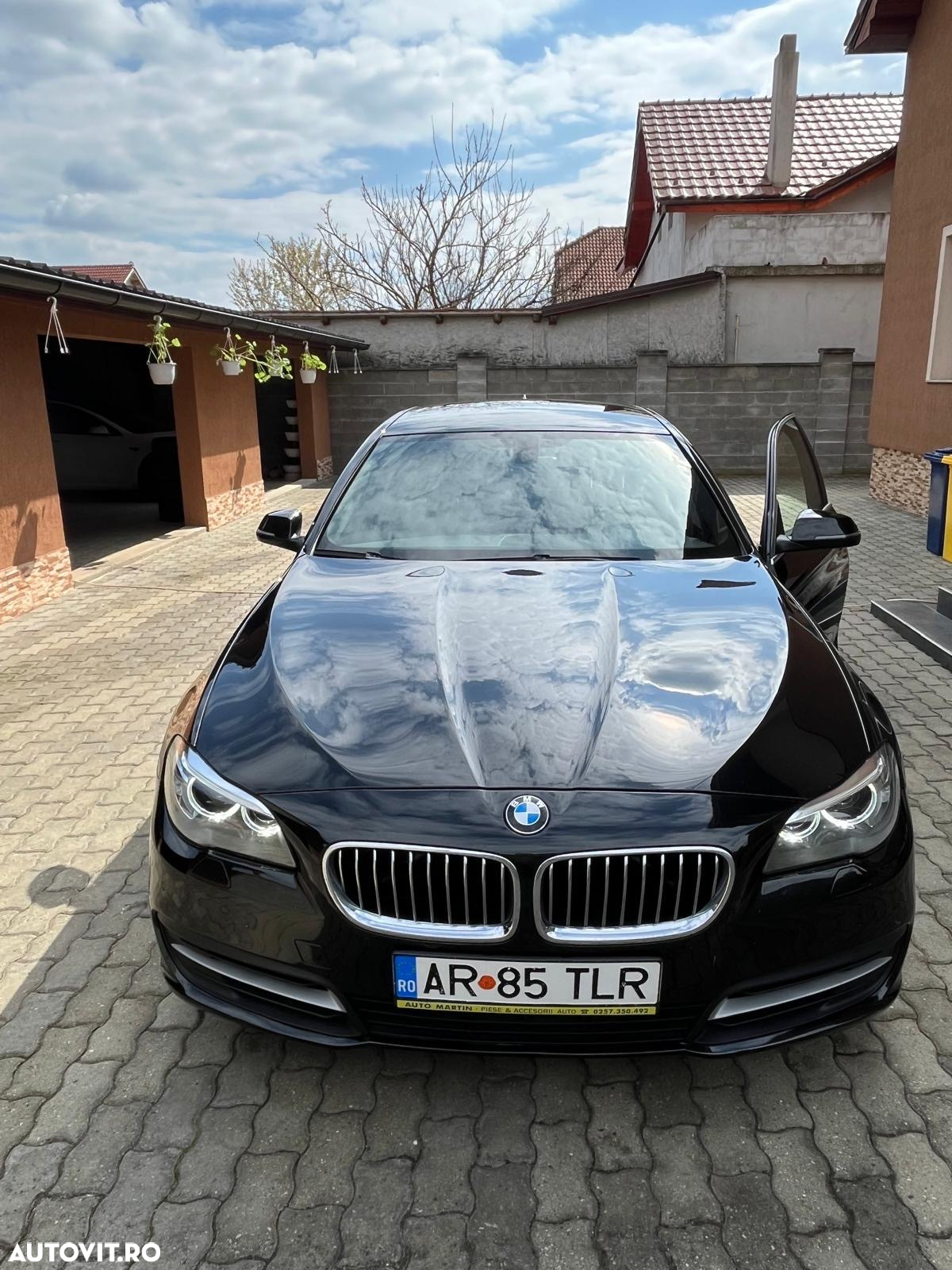 BMW Seria 5 520d AT - 2