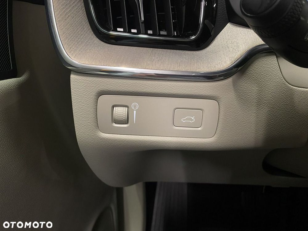 Volvo XC 60 - 39