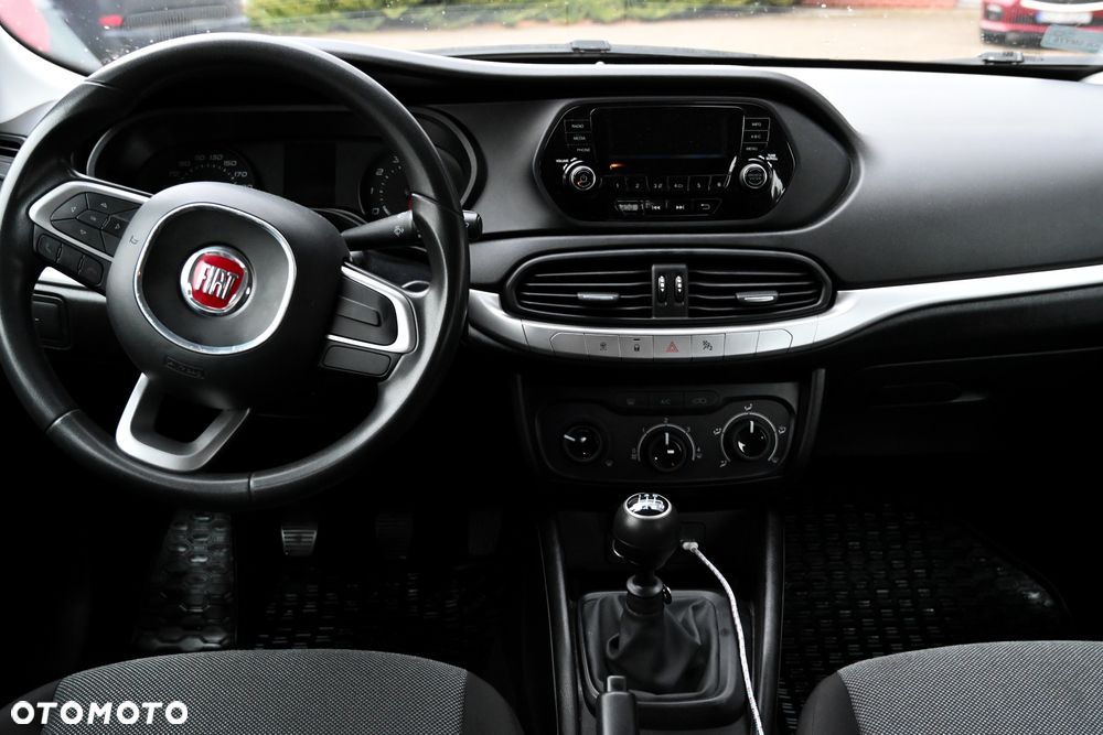 Fiat Tipo 1.4 16v Easy EU6d - 2