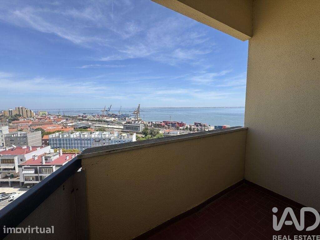 Apartamento T3 em Penha de França de 76,00 m2 - Grande imagem: 2/29