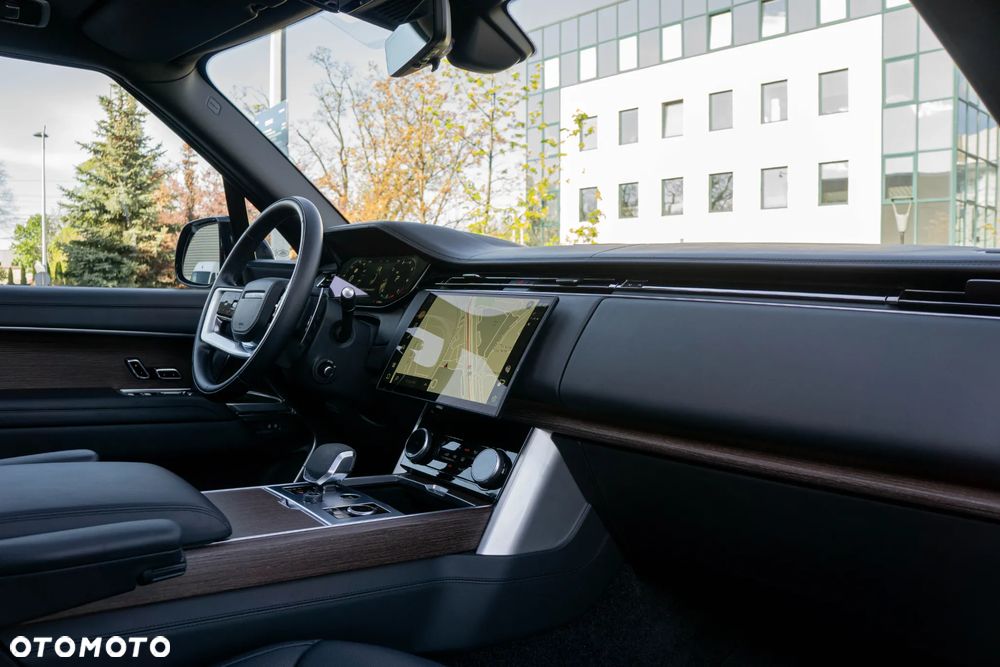 Land Rover Range Rover 4.4 V8 P535 Autobiography - 15
