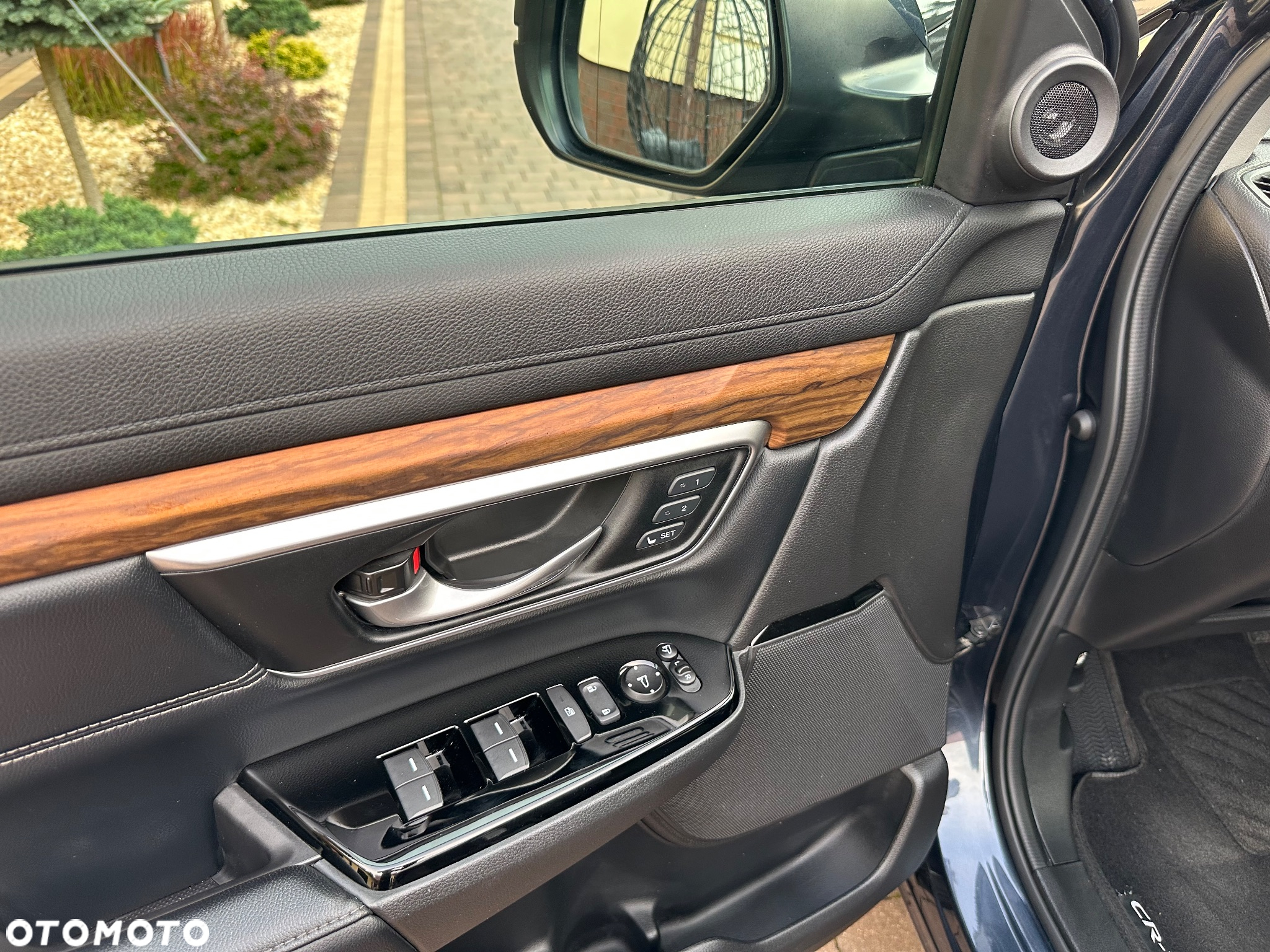 Honda CR-V 1.5T 4WD CVT Executive - 19