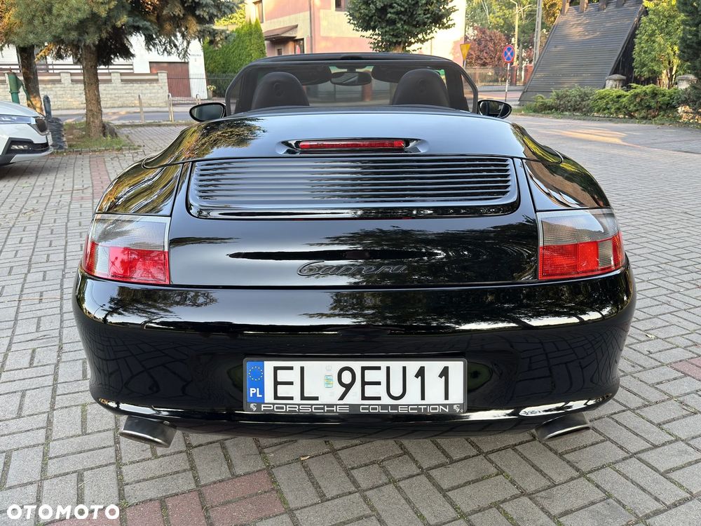 Porsche 911 Carrera - 17
