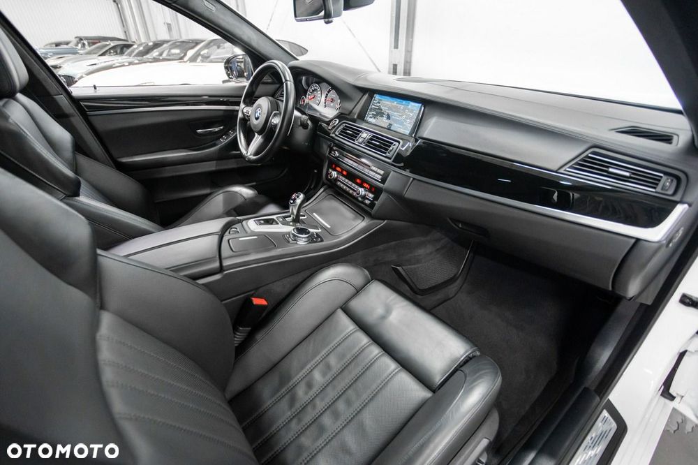 BMW M5 DKG - 24