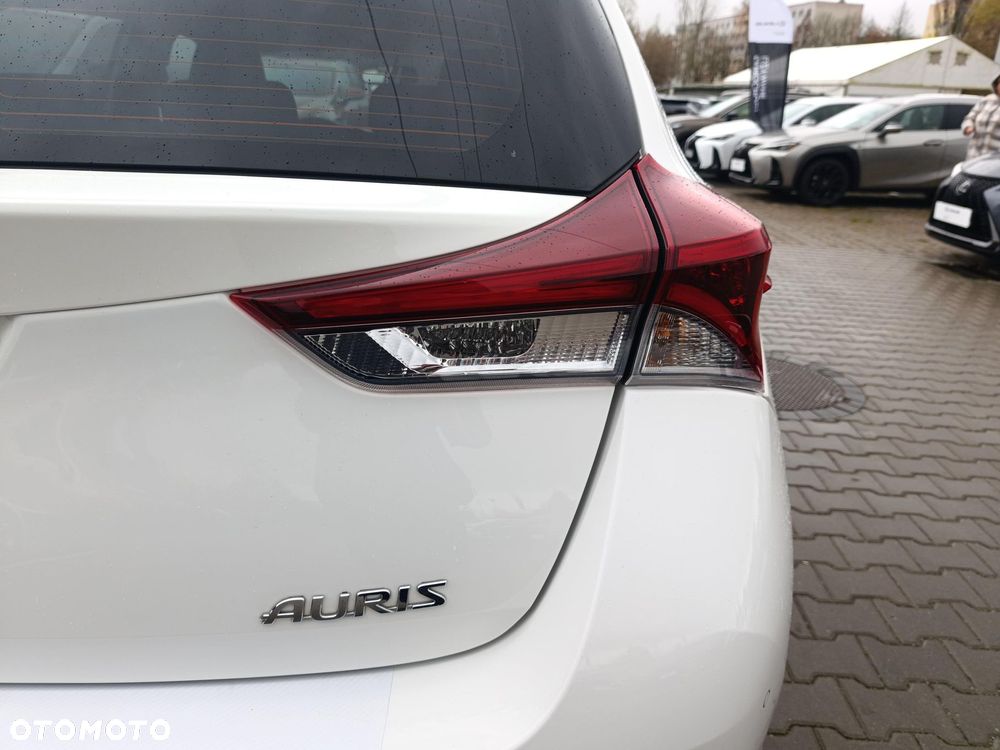 Toyota Auris 1.33 VVT-i Active - 11