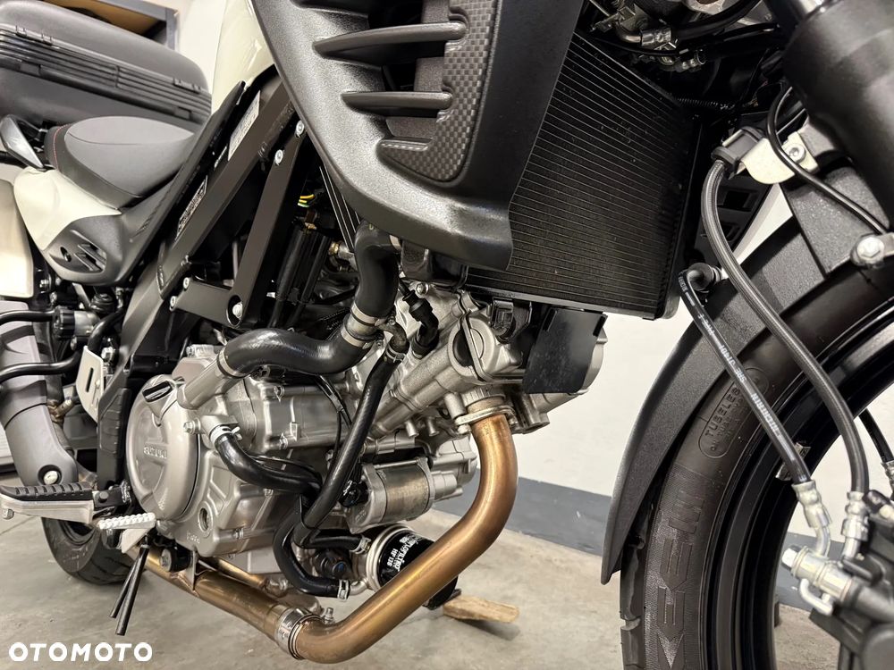 Suzuki V-STROM - 17