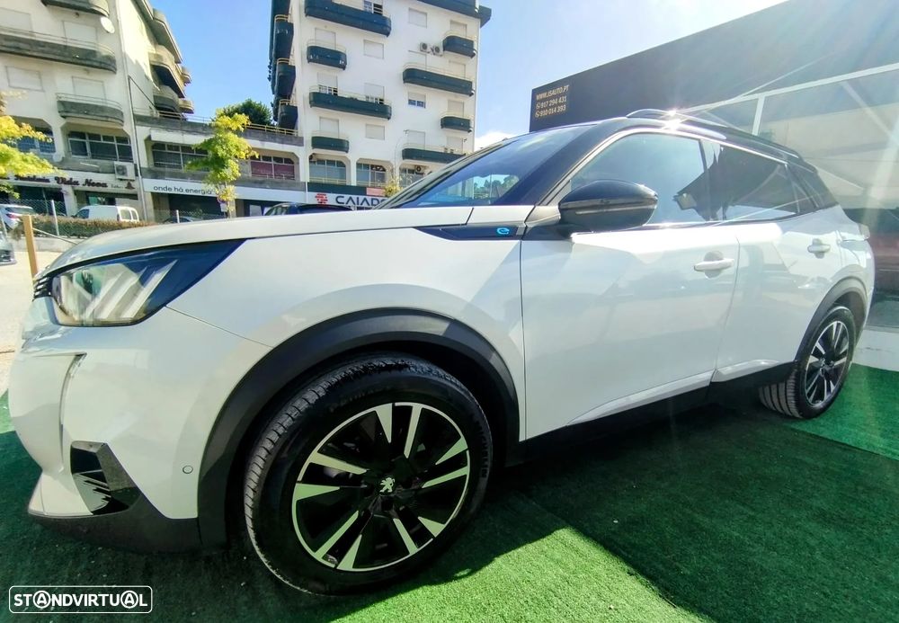 Peugeot e-2008 50 kWh GT Line - 8