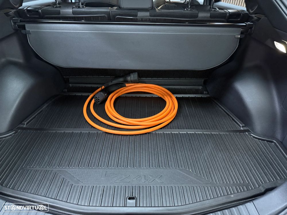 Toyota bZ4X 71,4 kWh Exclusive Limited - 9