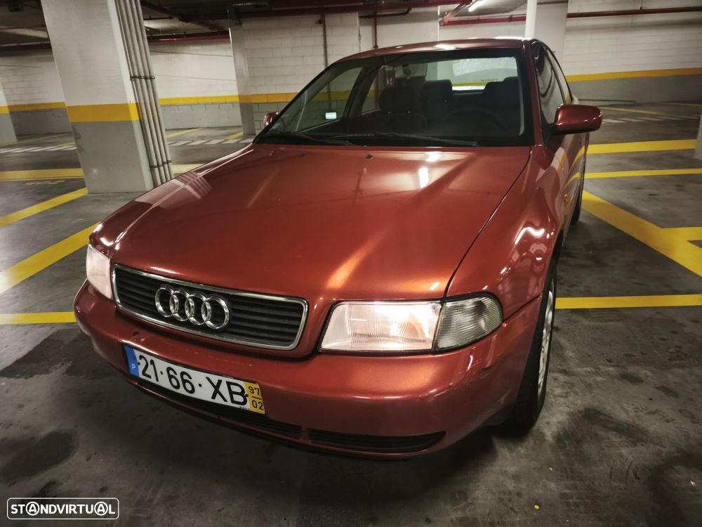 Audi A4 1.9 TDI Attraction EC - 1