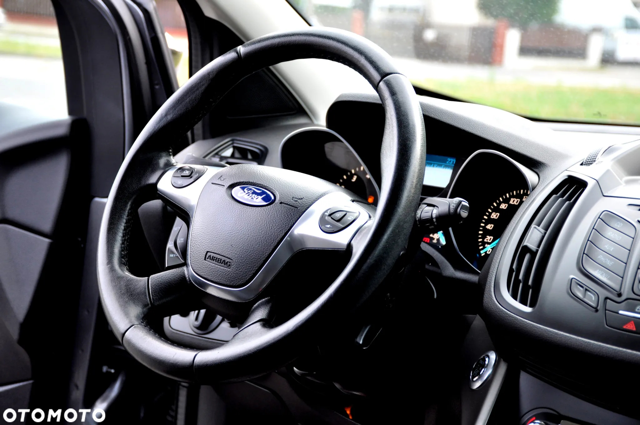 Ford Kuga 1.6 EcoBoost 2x4 Titanium - 30
