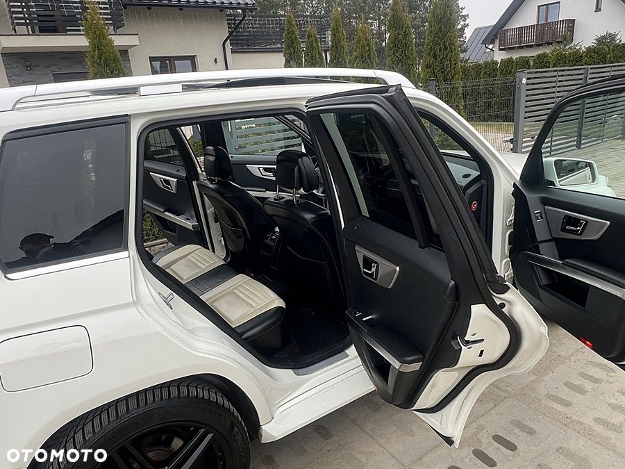 Mercedes-Benz GLK 320 CDI DPF 4Matic 7G-TRONIC Edition 1 - 17