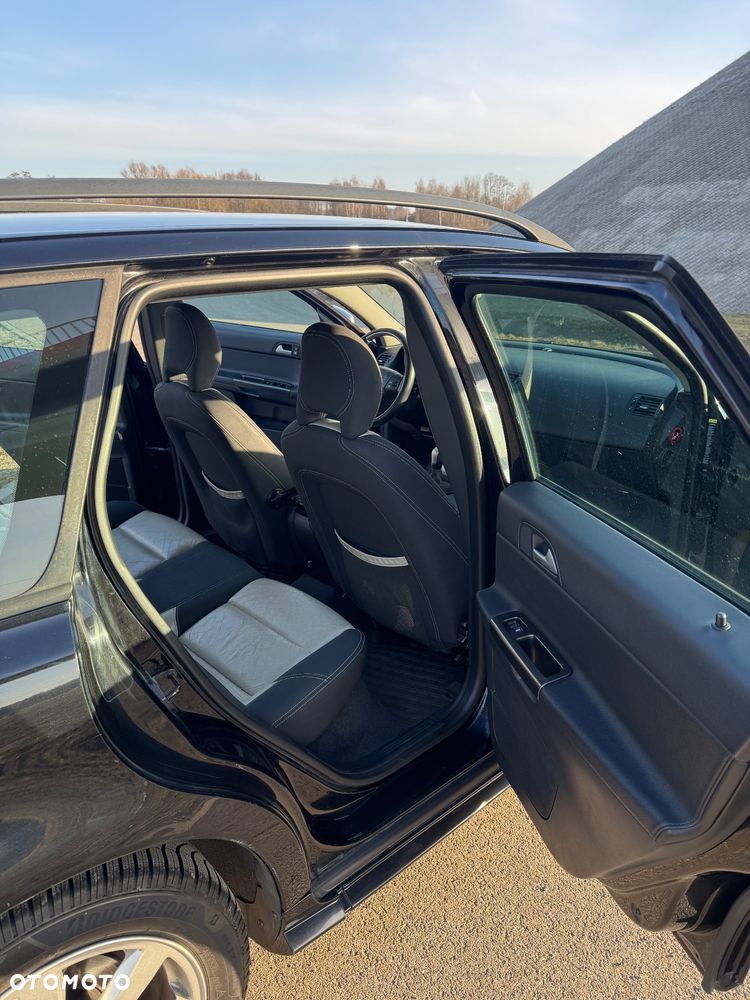 Volvo V50 2.0D R-Design Momentum - 13