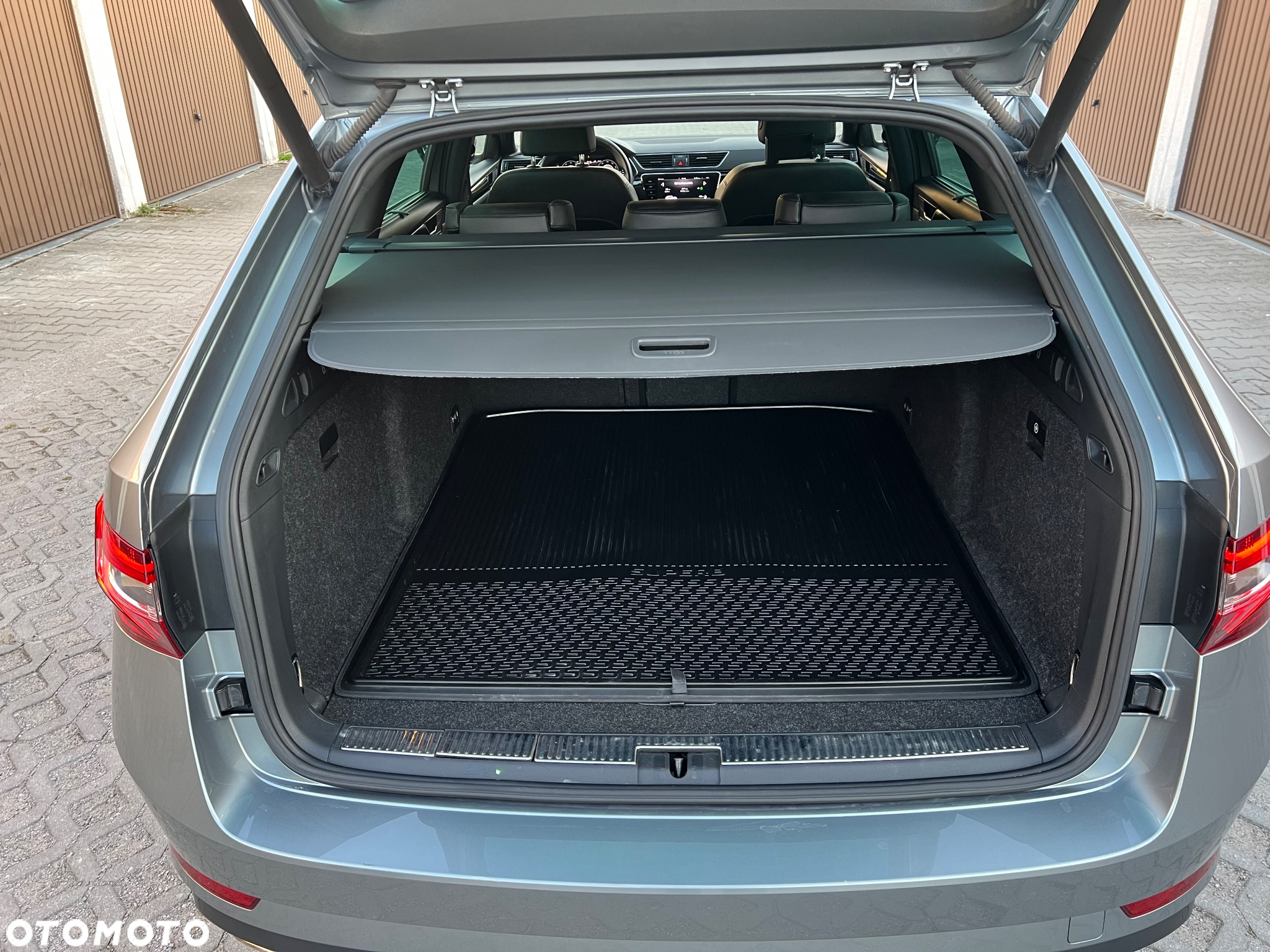 Skoda Superb 2.0 TSI 4x4 L&K DSG - 8