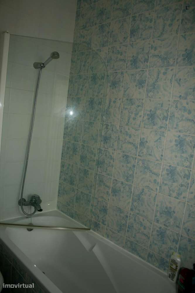 Quarto - localizado em Montes Claros Coimbra - Grande imagem: 5/21