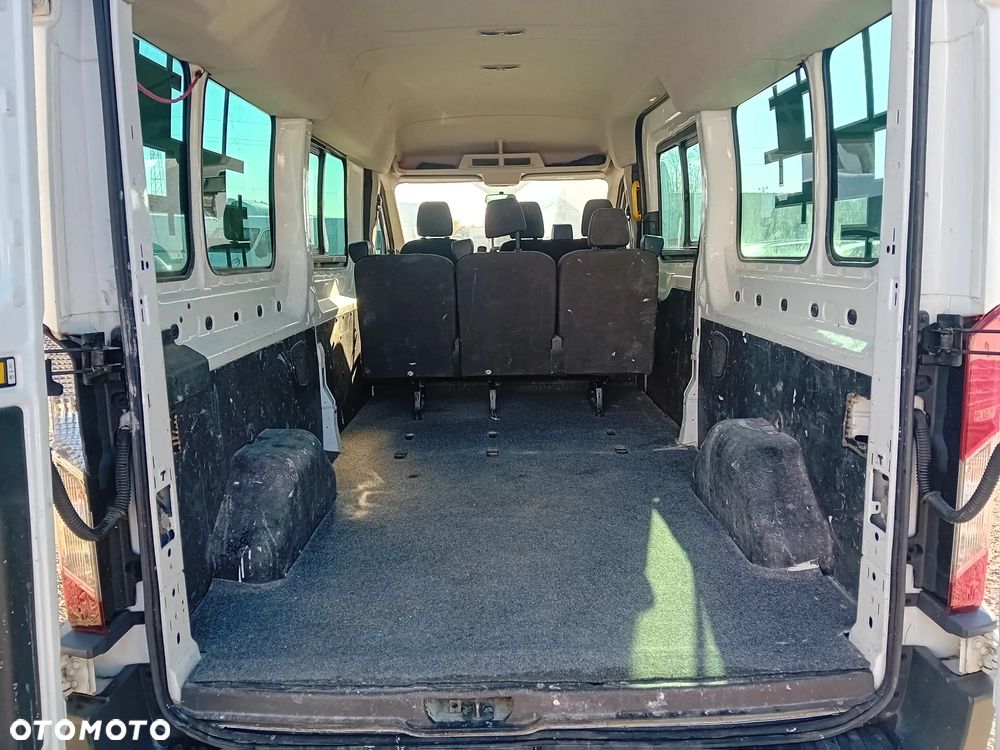 Ford Transit - 10