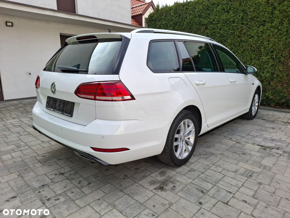 Volkswagen Golf - 9