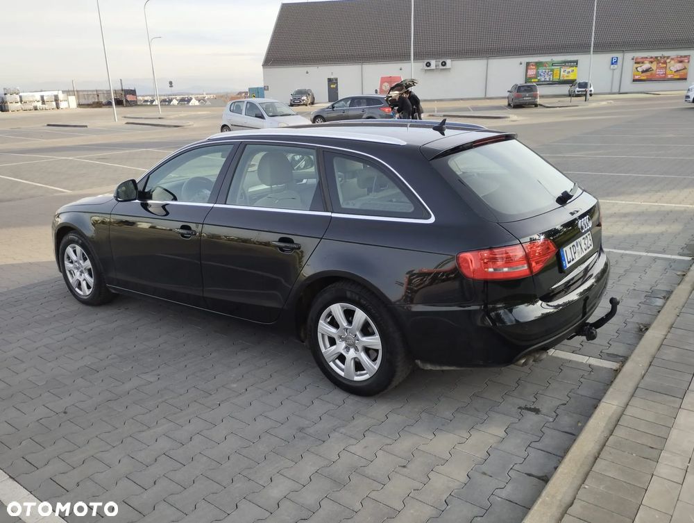 Audi A4 Avant 2.0 TDI DPF Ambiente - 4