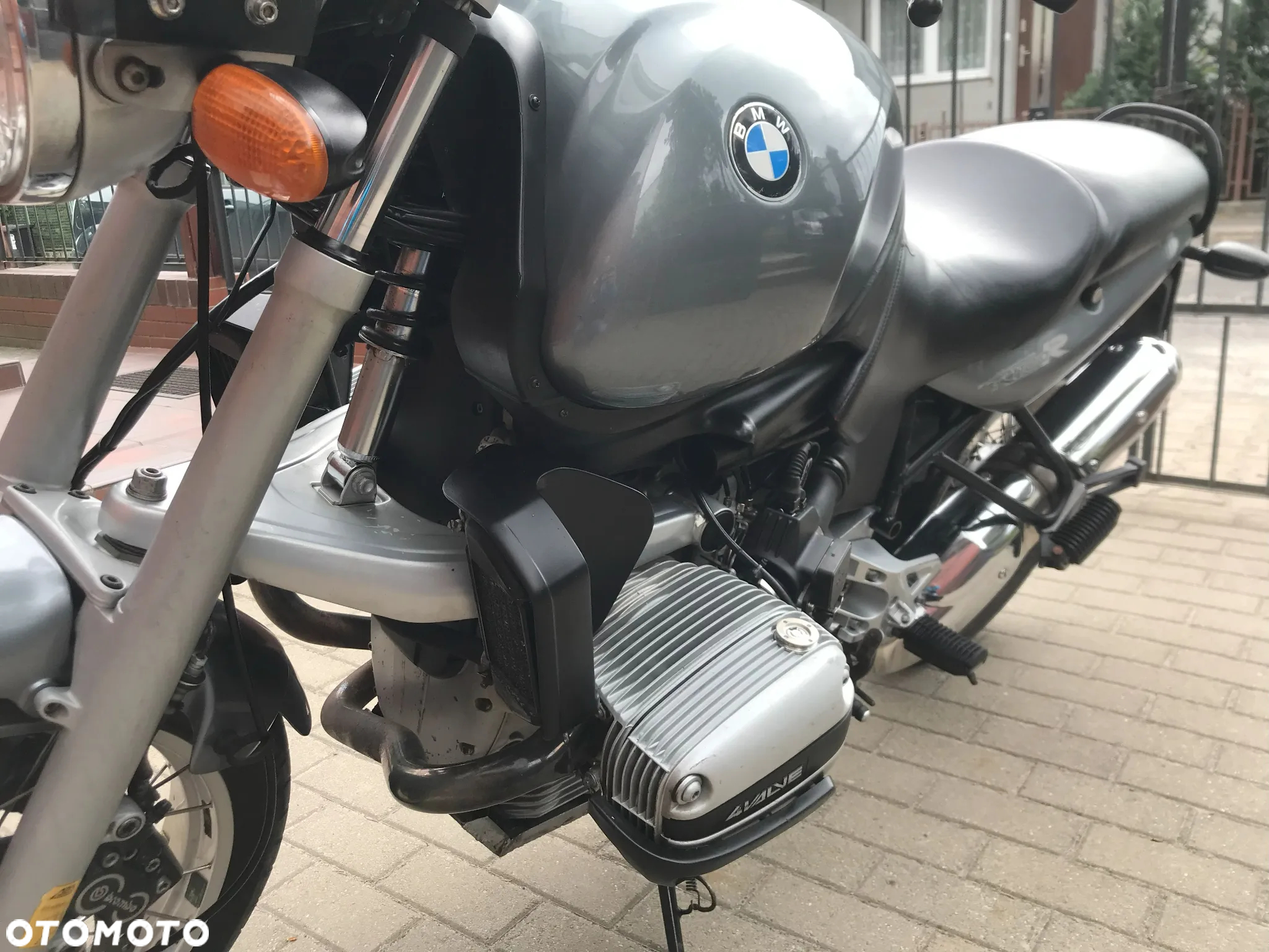 BMW R - 2