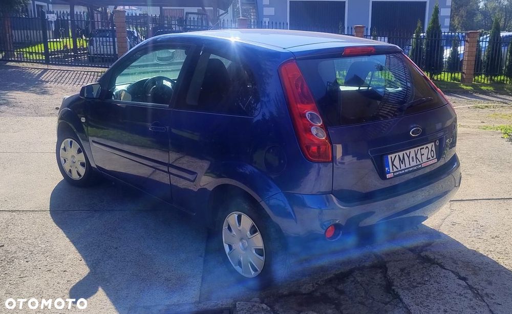 Ford Fiesta 1.3 Ambiente - 5