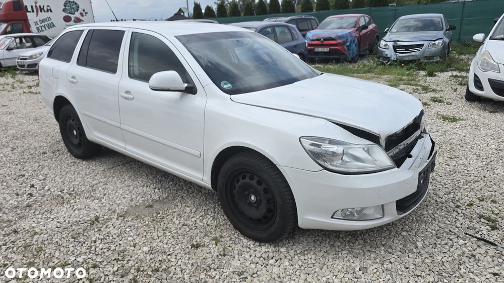 Skoda Octavia 2.0 TDI DPF Elegance - 6
