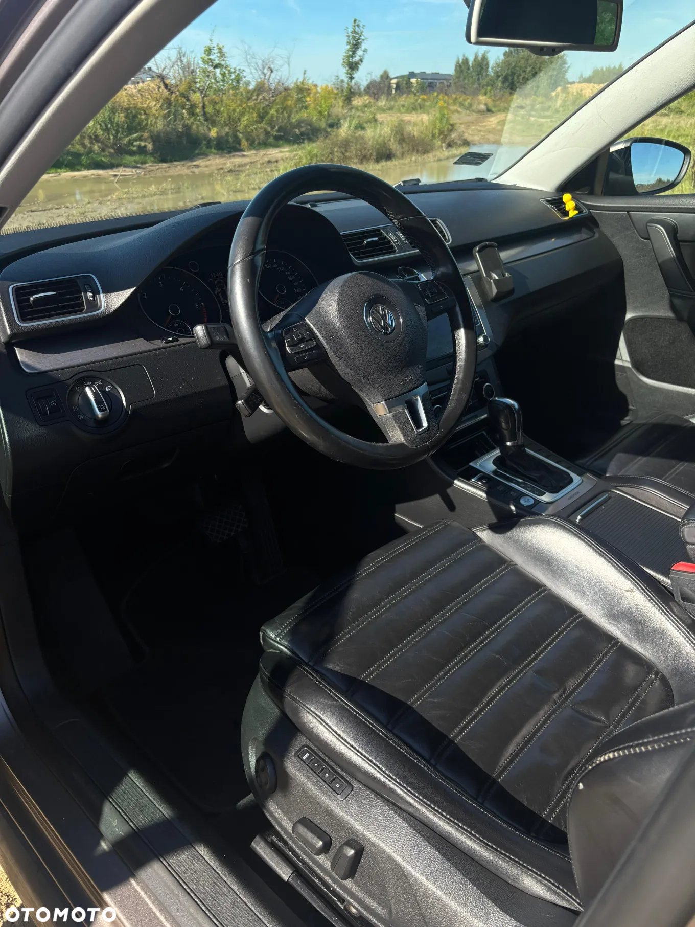 Volkswagen Passat Variant 2.0 TDI 4Motion DPF DSG Highline - 32