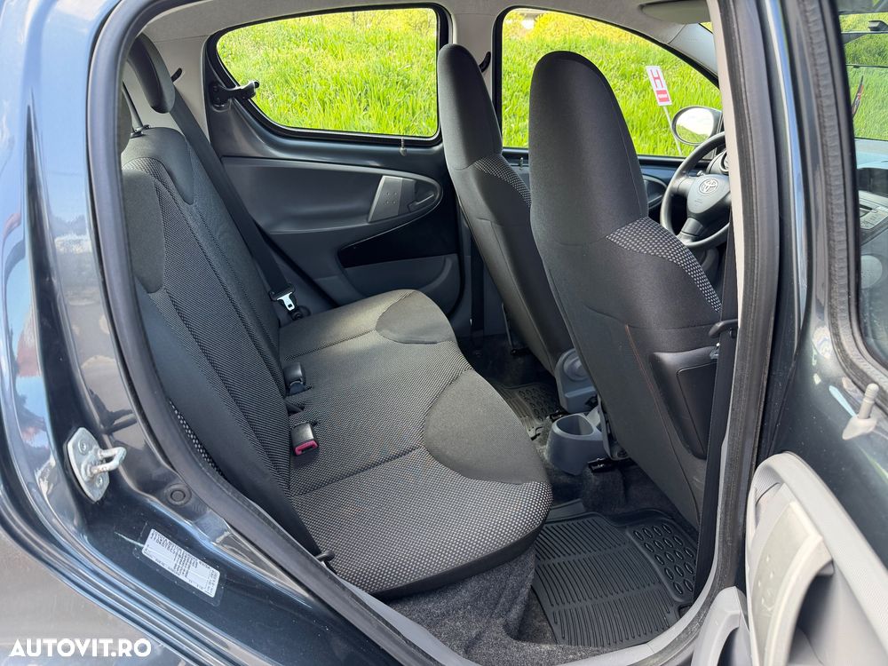 Toyota Aygo Cool - 9