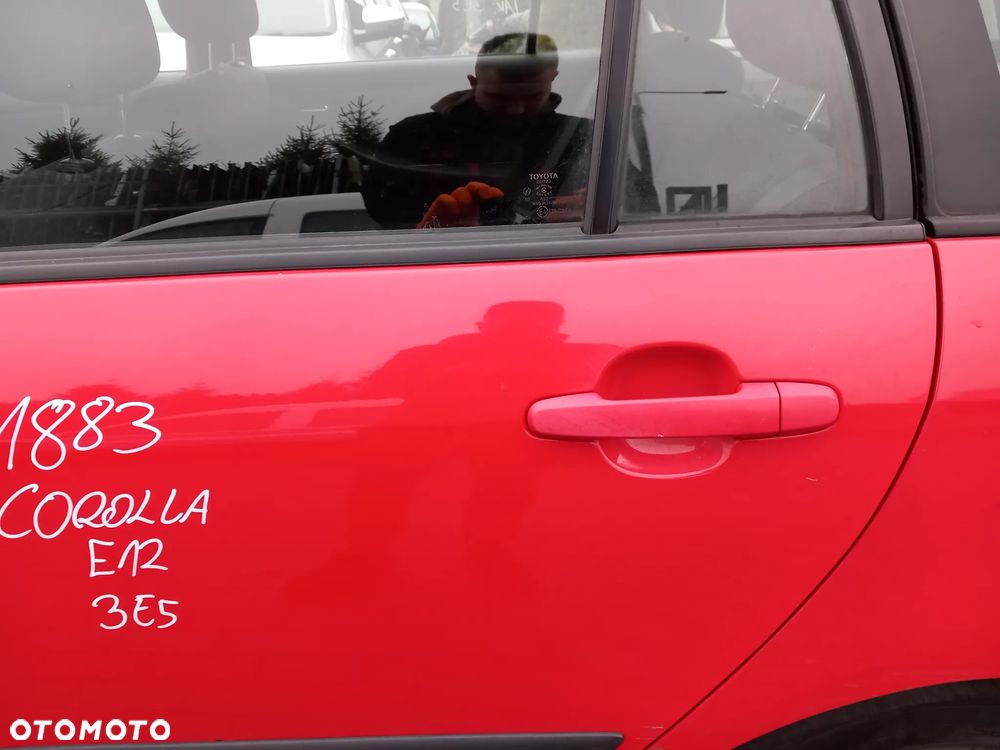 TOYOTA COROLLA E12 DRZWI LEWE TYLNE LEWY TYŁ KOMBI KOLOR: 3E5 - 3