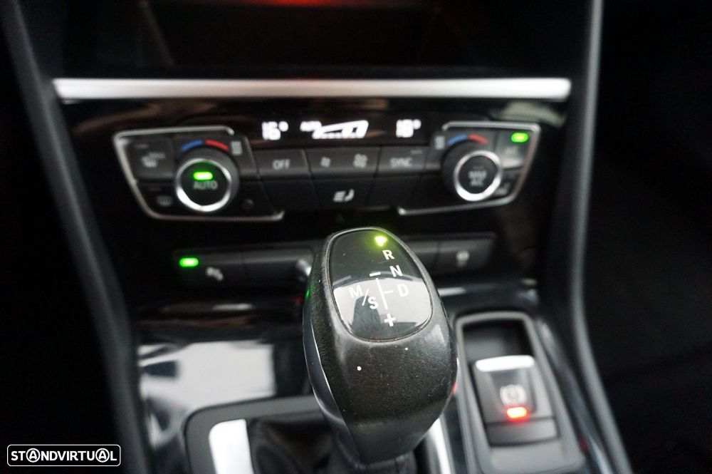 BMW 216 Active Tourer d Line Sport Auto - 26