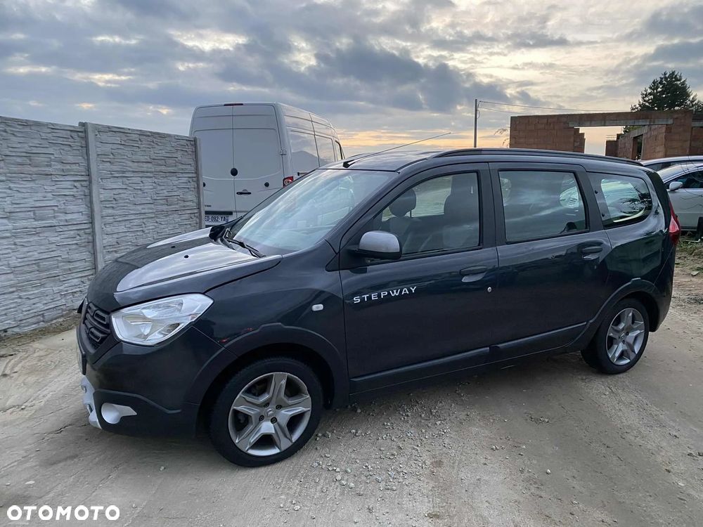 Dacia Lodgy 1.5 Blue dCi Stepway S&S - 3