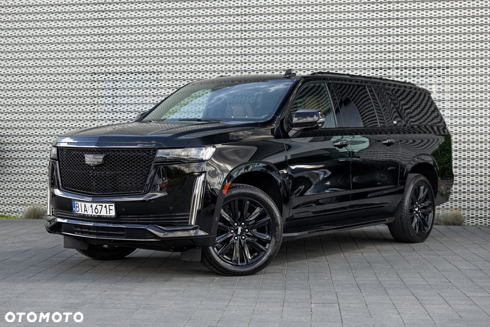 Cadillac Escalade - 1