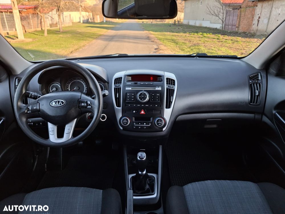Kia Ceed 1.6 CRDi Spirit - 6